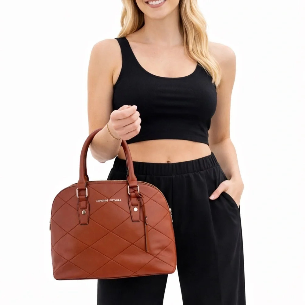 Adrienne Vittadini chic versatile